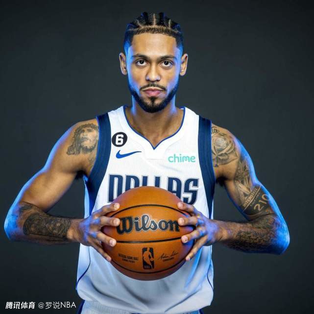 ;我年纪大了，平时一看电影我就打盹，这个电影我从头到尾都没有打盹